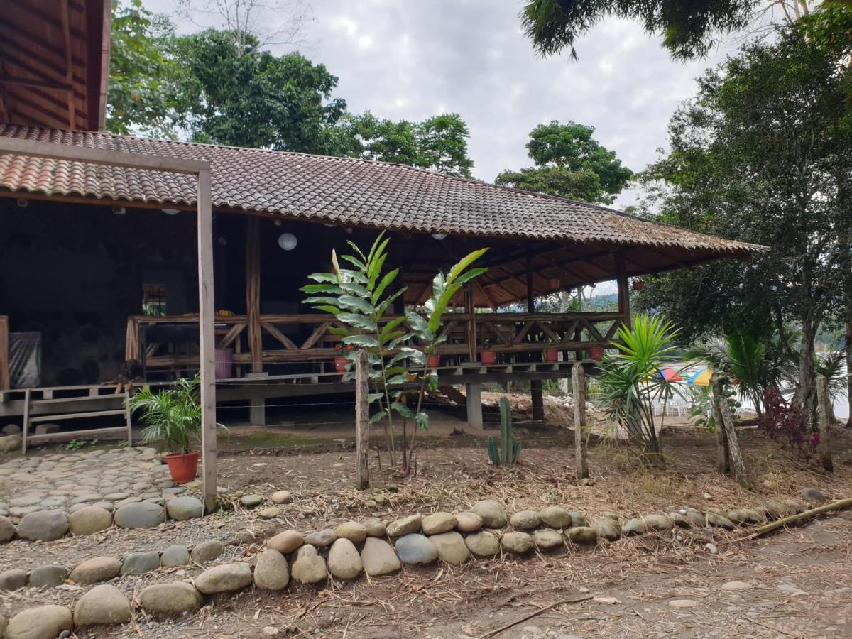 Playa Tortuga Apartment Misahualli Bagian luar foto
